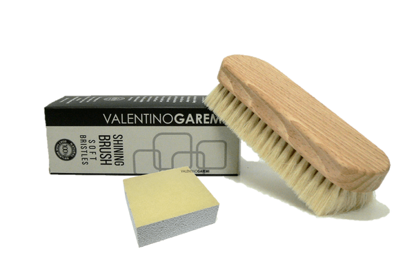 Suede & Nubuck Cleaning Kit – Goat Hair Brush & Cleaning Sponge - ValentinoGaremi